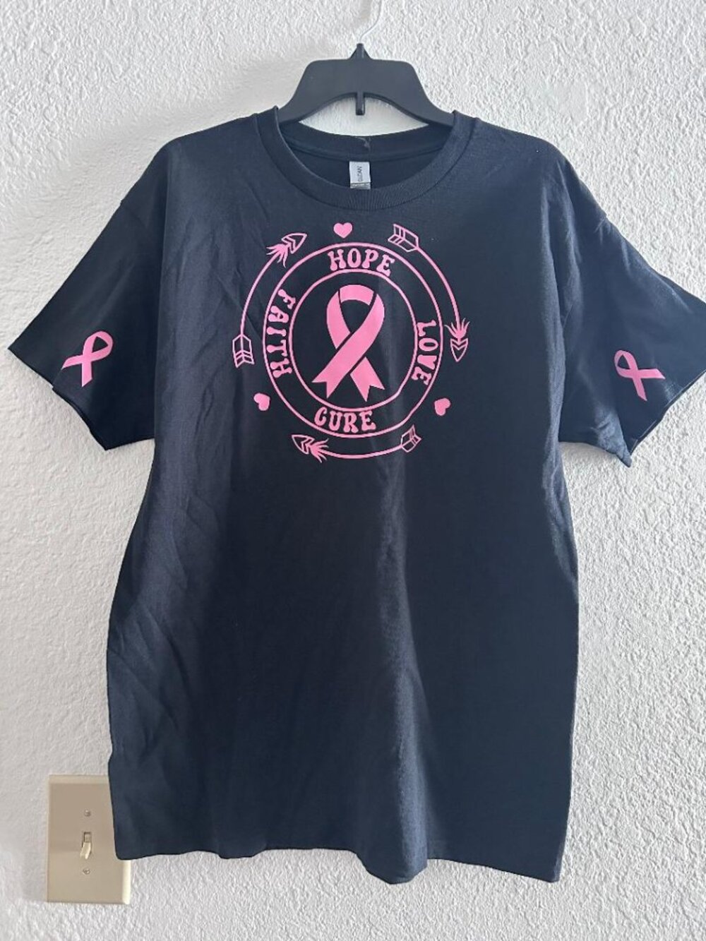 Hope, Faith, Cure Seal Breast Cancer Ribbon Short Sleeve Tee Size XL in Black